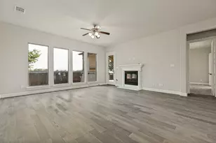 2723 Village Creek St, Celina, TX 75078 - Photo 9