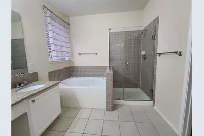 105 Dorsett Drive, Irving, TX 75063 - Photo 17