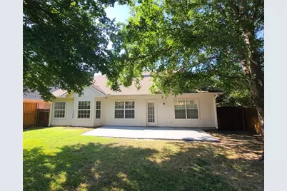 105 Dorsett Drive, Irving, TX 75063 - Photo 35