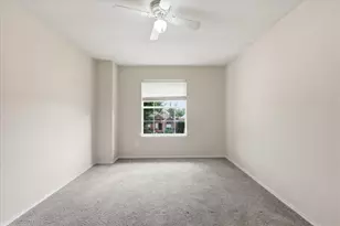 105 Dorsett Dr, Irving, TX 75063 - Photo 29