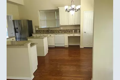 105 Dorsett Drive, Irving, TX 75063 - Photo 11