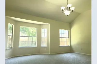 105 Dorsett Drive, Irving, TX 75063 - Photo 5