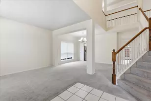 105 Dorsett Dr, Irving, TX 75063 - Photo 3