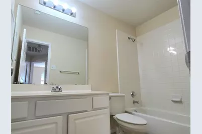 105 Dorsett Drive, Irving, TX 75063 - Photo 21