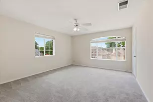 105 Dorsett Dr, Irving, TX 75063 - Photo 35
