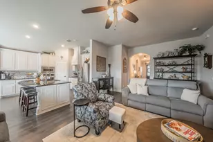 1036 Kingston Dr, Godley, TX 76044 - Photo 19