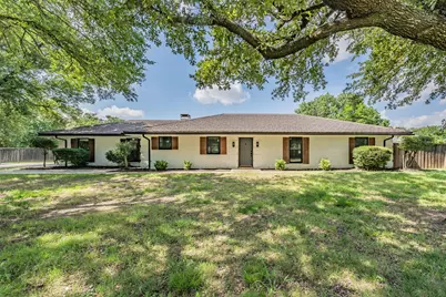 224 Bob White Trail, Burleson, TX 76028 - Photo 1