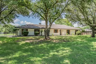 224 Bob White Trail, Burleson, TX 76028 - Photo 39