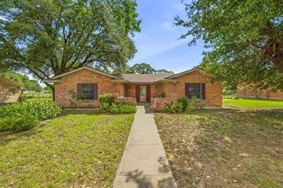 1335 N Lydia Street, Stephenville, TX 76401 - Photo 1
