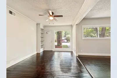 913 W Inwood Drive, Arlington, TX 76013 - Photo 5