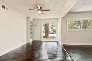 913 W Inwood Dr, Arlington, TX 76013 - Photo 5