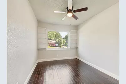 913 W Inwood Drive, Arlington, TX 76013 - Photo 13