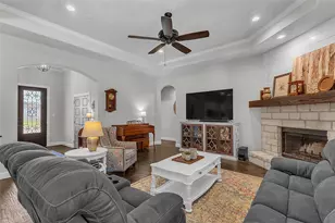 1014 Rennard St, Caddo Mills, TX 75135 - Photo 9