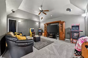11663 Frontier Dr, Frisco, TX 75033 - Photo 29