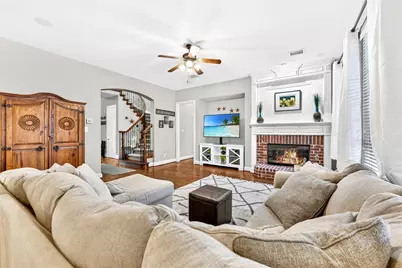 11663 Frontier Drive, Frisco, TX 75033 - Photo 9