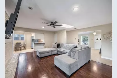 3750 Ridgeoak Way, Farmers Branch, TX 75244 - Photo 3