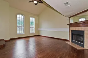 6014 Parkmeadow Dr, Arlington, TX 76018 - Photo 5