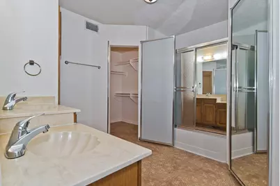 6014 Parkmeadow Drive, Arlington, TX 76018 - Photo 15