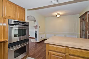 6014 Parkmeadow Dr, Arlington, TX 76018 - Photo 9