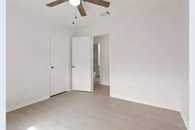 2024 Oakmeadow Street, Bedford, TX 76021 - Photo 19