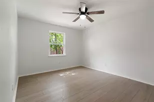 2024 Oakmeadow St, Bedford, TX 76021 - Photo 17