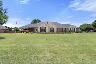 413 Rugged Dr, Red Oak, TX 75154 - Photo 39