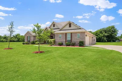 583 Crystal Lake Lane, Red Oak, TX 75154 - Photo 3