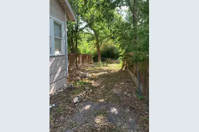 1801 Belle Place, Fort Worth, TX 76107 - Photo 11