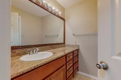 1912 N Irving Heights Drive, Irving, TX 75061 - Photo 31