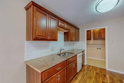 1912 N Irving Heights Drive, Irving, TX 75061 - Photo 21