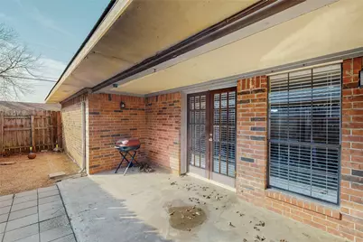 1904 N Irving Heights Drive, Irving, TX 75061 - Photo 37