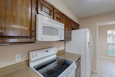 1904 N Irving Heights Drive, Irving, TX 75061 - Photo 17
