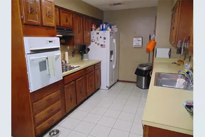 5420 Kings Manor Drive, Lake Dallas, TX 75065 - Photo 9