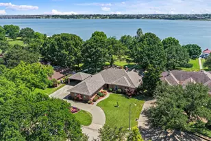 14 Victoria Dr, Rowlett, TX 75088 - Photo 1