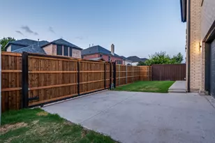 2232 Chenault Dr, Frisco, TX 75033 - Photo 35