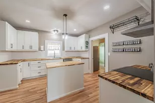 306 Davis St, Weatherford, TX 76086 - Photo 7