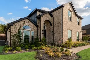 1112 E Hidden Lks Dr, DeSoto, TX 75115 - Photo 3