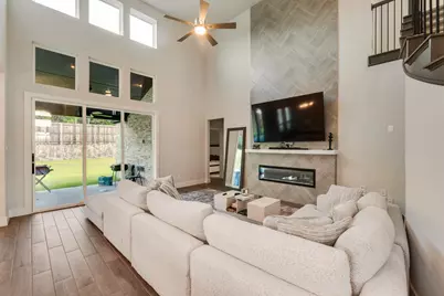 1112 E Hidden Lakes Drive, DeSoto, TX 75115 - Photo 11