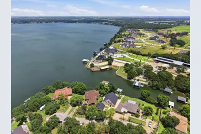 6107 Grande Cove Court, Granbury, TX 76049 - Photo 17