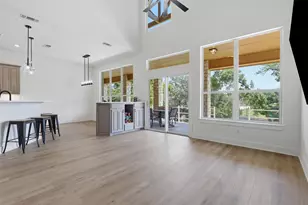6107 Grande Cove Ct, Granbury, TX 76049 - Photo 11