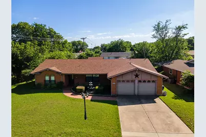 509 NW Mound Street, Burleson, TX 76028 - Photo 1
