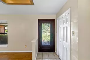 509 NW Mound St, Burleson, TX 76028 - Photo 9