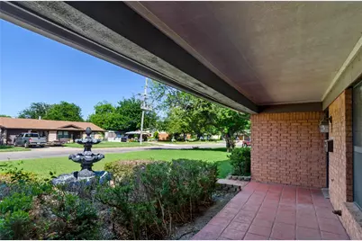 509 NW Mound Street, Burleson, TX 76028 - Photo 5