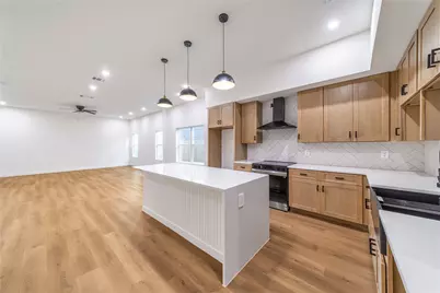 816 Lambert Street, Dallas, TX 75203 - Photo 1
