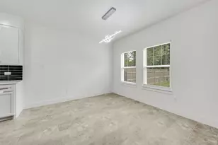4808 Sunshine Dr, Fort Worth, TX 76105 - Photo 11