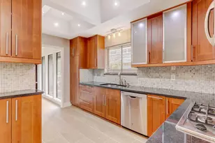6915 Clearhaven Dr, Dallas, TX 75248 - Photo 9