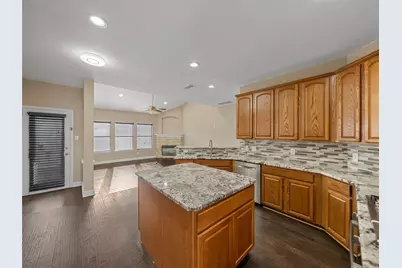 1229 Ducks Landing, Frisco, TX 75033 - Photo 9