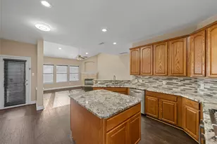 1229 Ducks Landing, Frisco, TX 75033 - Photo 9
