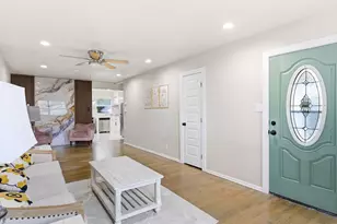 2125 Huntington Dr, Arlington, TX 76010 - Photo 1