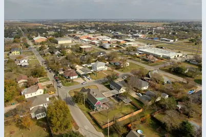 312 W 8th Street, Ferris, TX 75125 - Photo 31